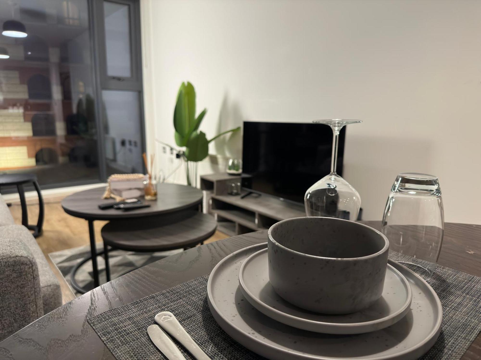 Cozy City Centre Apartment With Free Parking And Free Gym Бирмингем Экстерьер фото